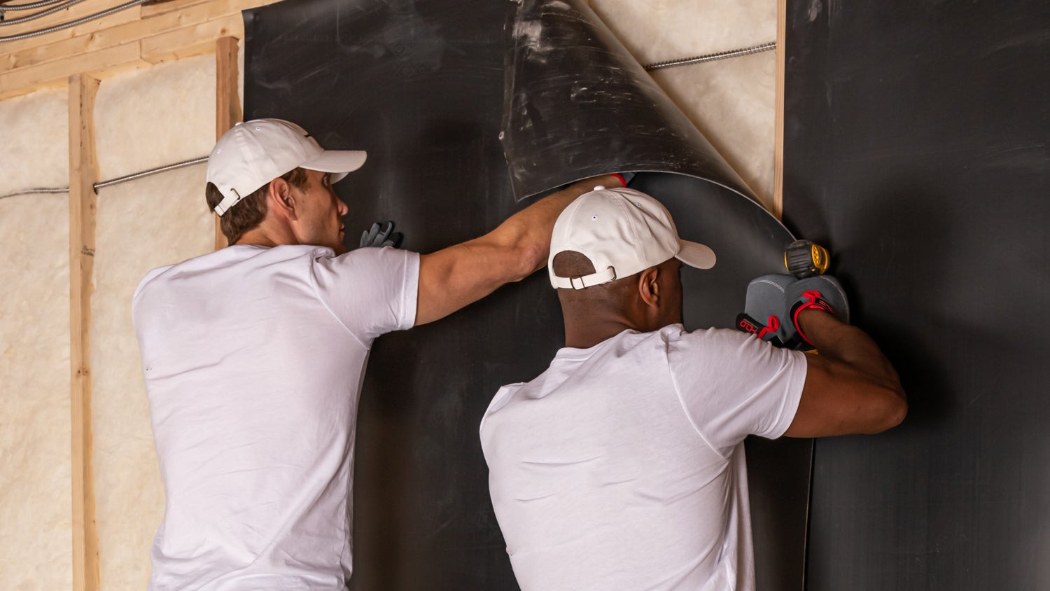 1 LB Mass Loaded Vinyl | 4' x 25' Soundproofing Roll - Sheets&Rolls.com